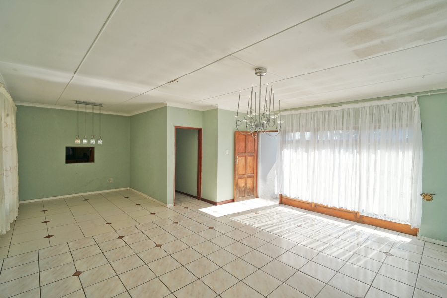 3 Bedroom Property for Sale in Summerpride Eastern Cape